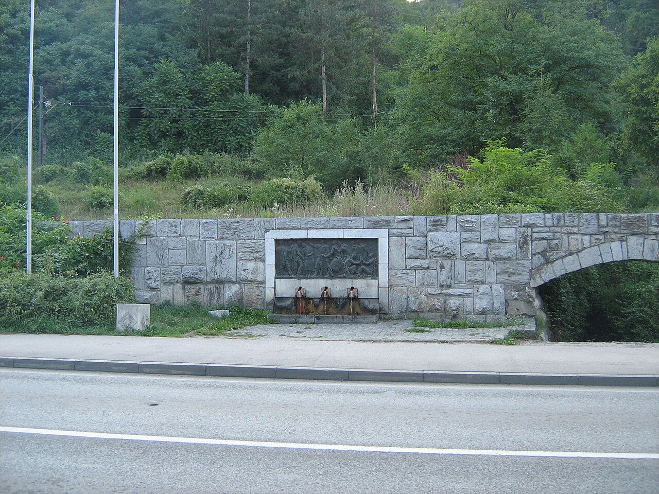 Spomen-česma Partizanske bolnice